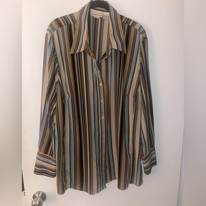 Worthington Stretch Striped Blouse 3XL will fit 2XL missing 2 buttons on bottom